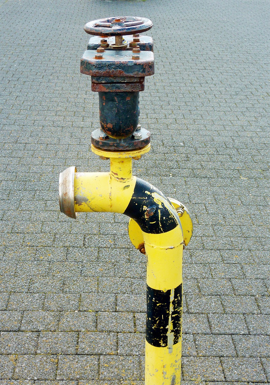 hydrant water supply emergency free photo