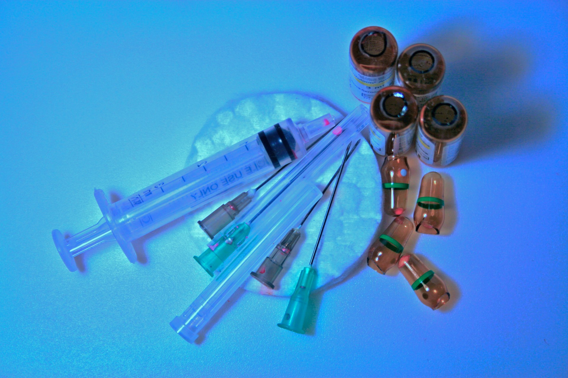 syringe needles hypodermic free photo
