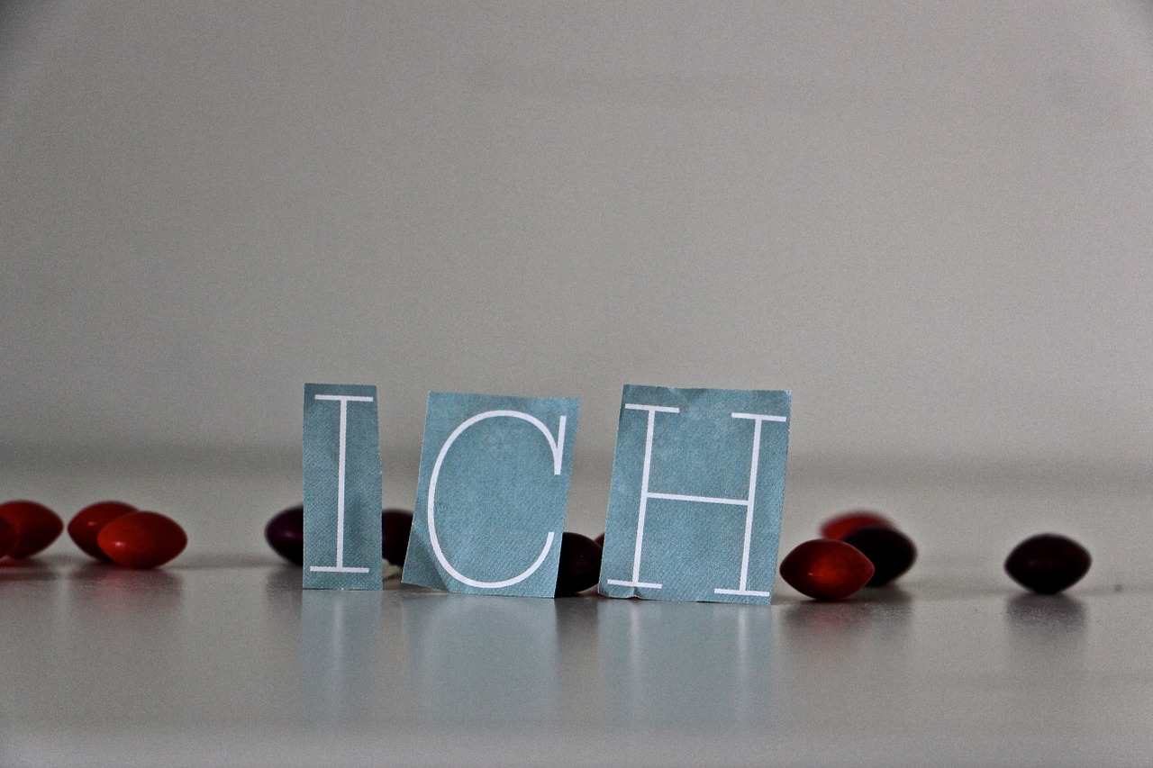 i letters deco free photo