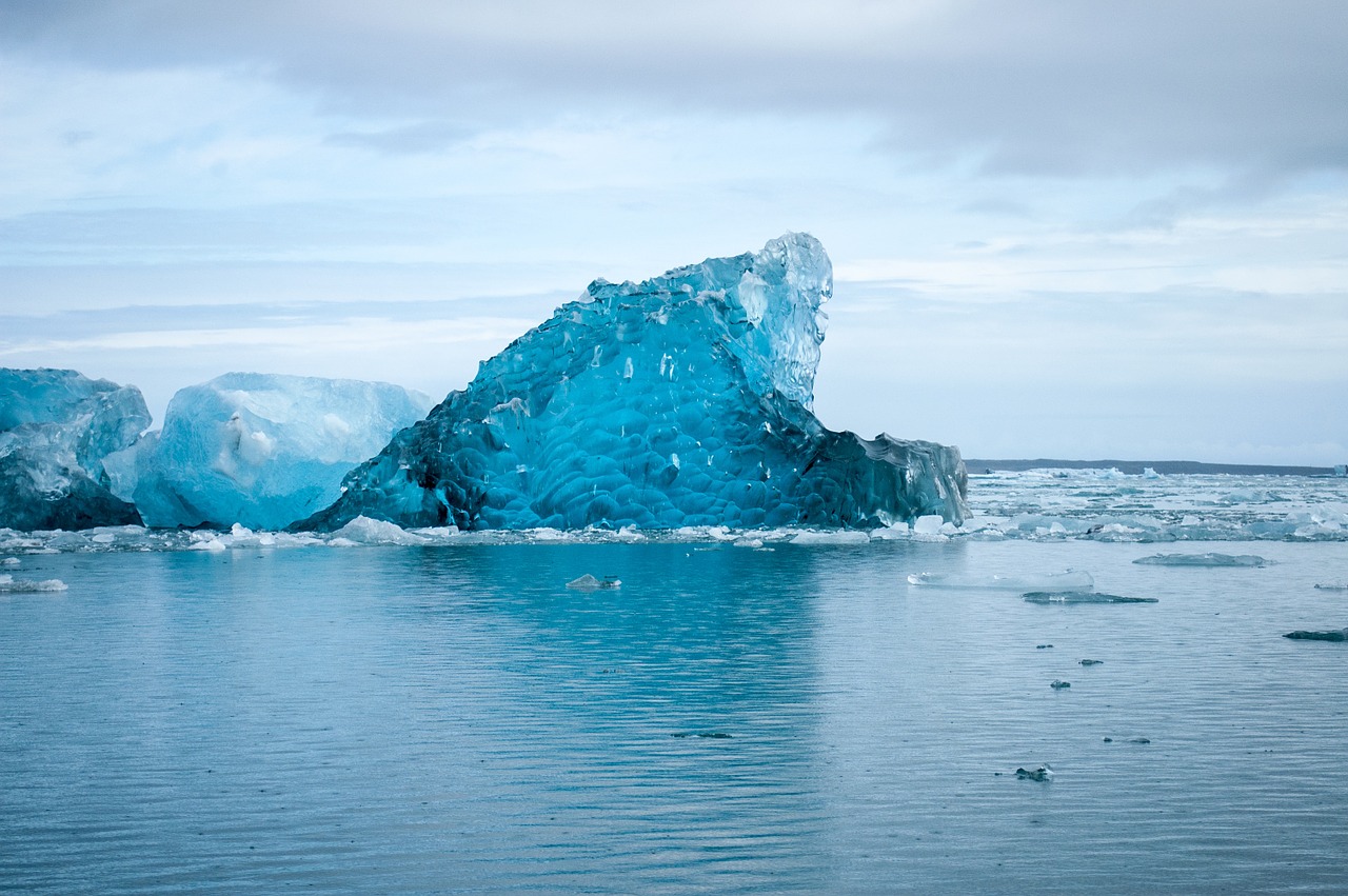 ice blue lake free photo