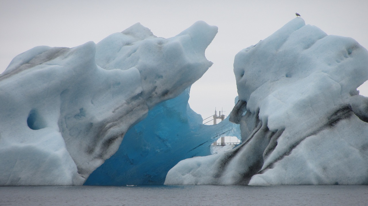 ice iceland iceberg free photo