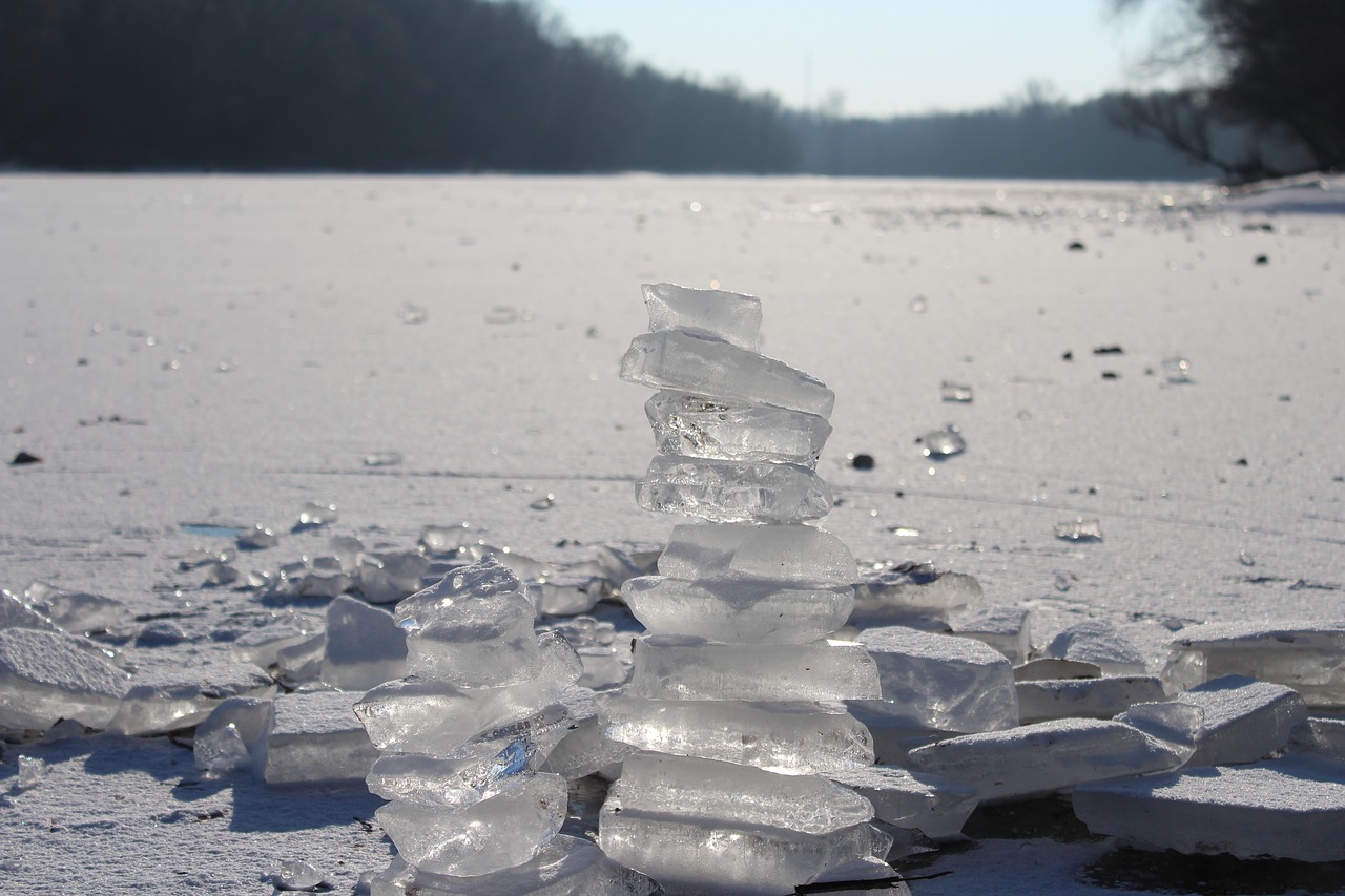 ice lake frost free photo