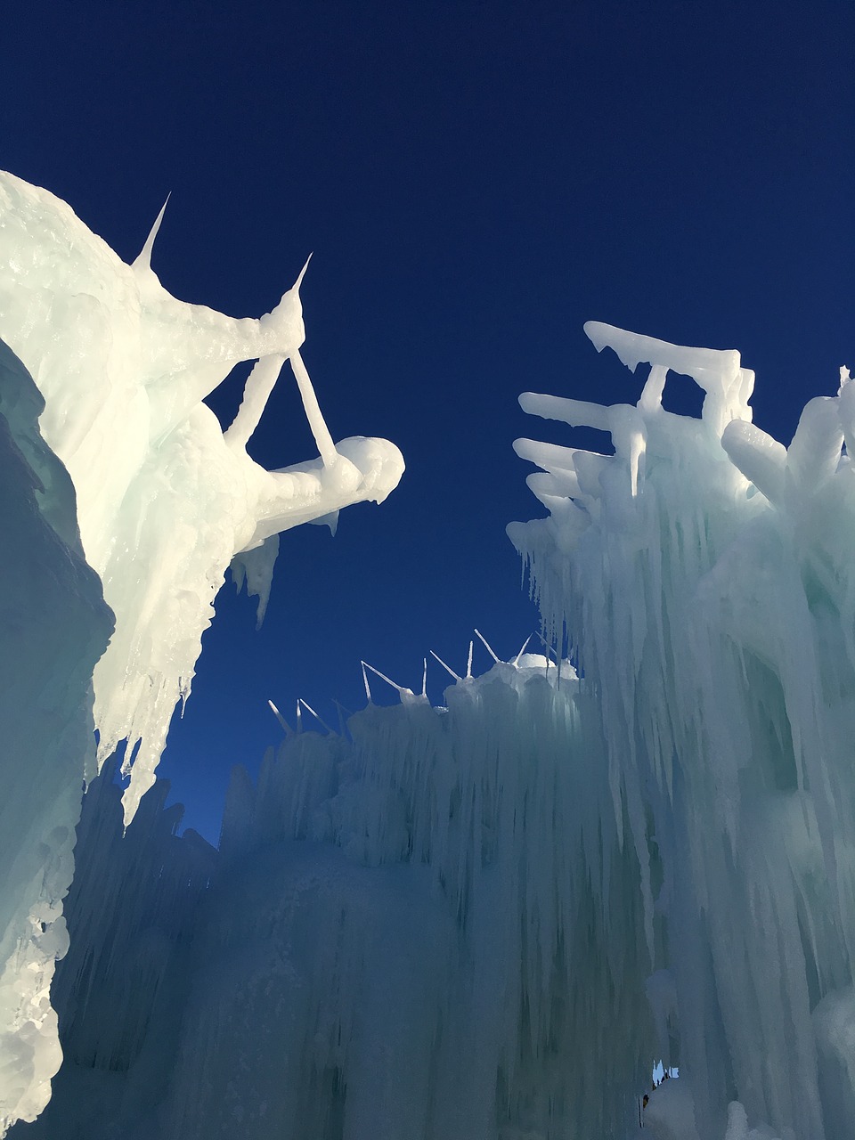 ice castle canada free photo