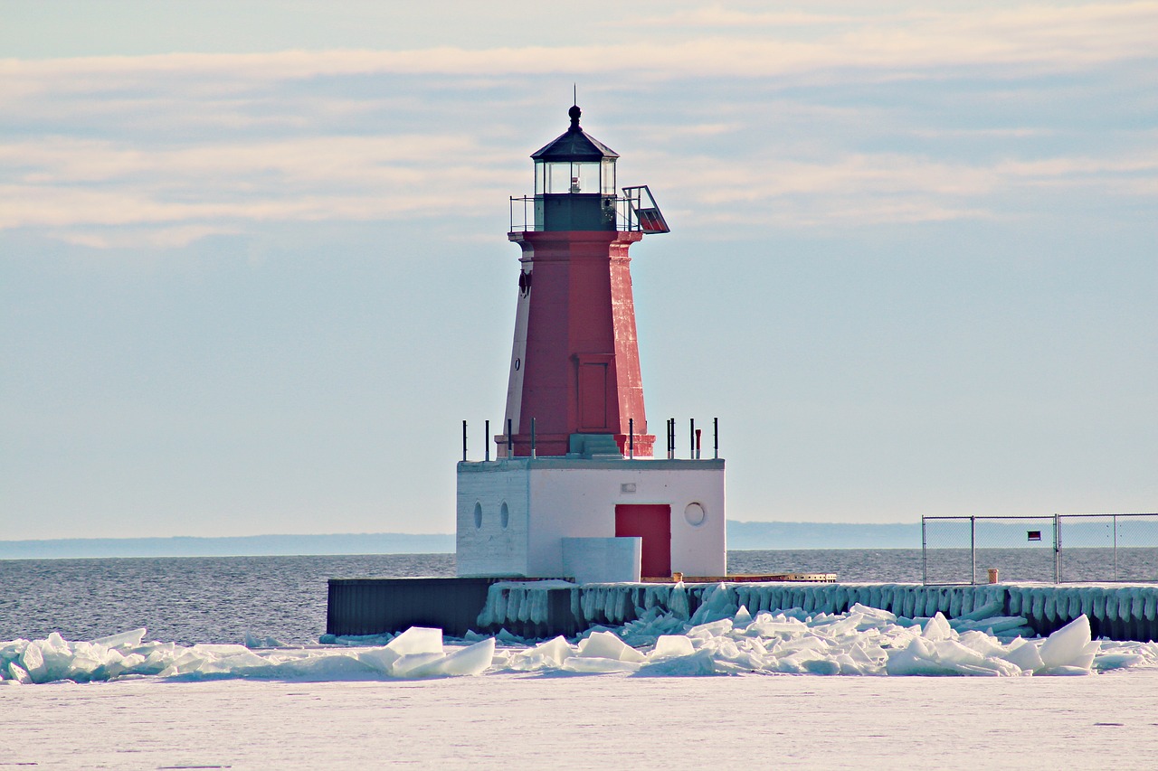 ice lighthouse lake free photo