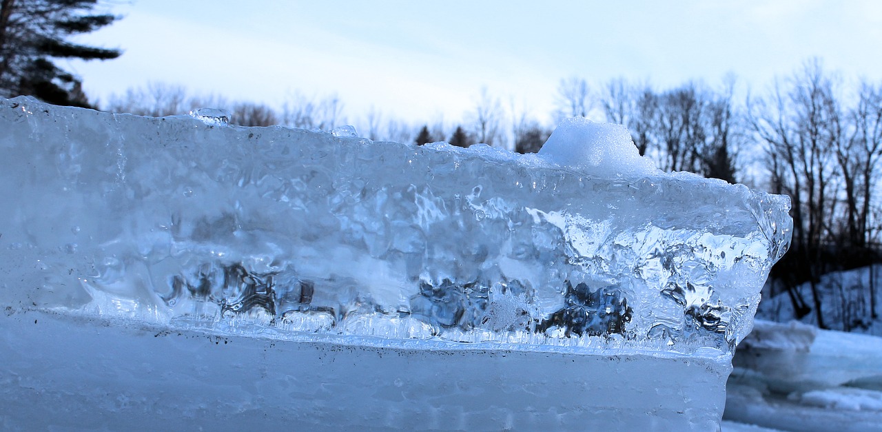 ice  winter  river free photo