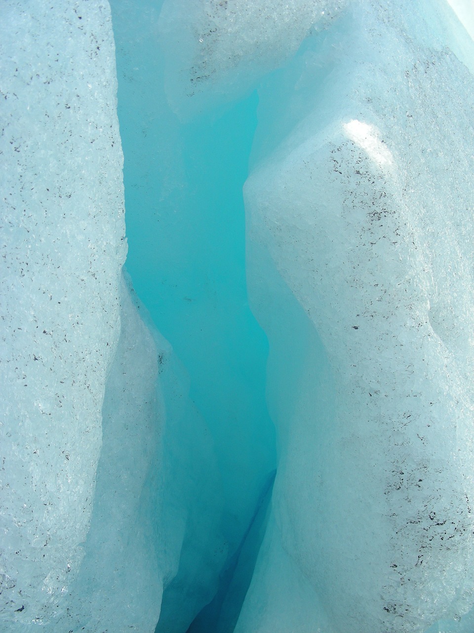 ice glacier glacier svellnosbreen free photo