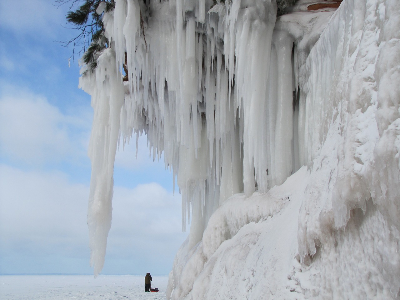ice caves icicles duluth free photo