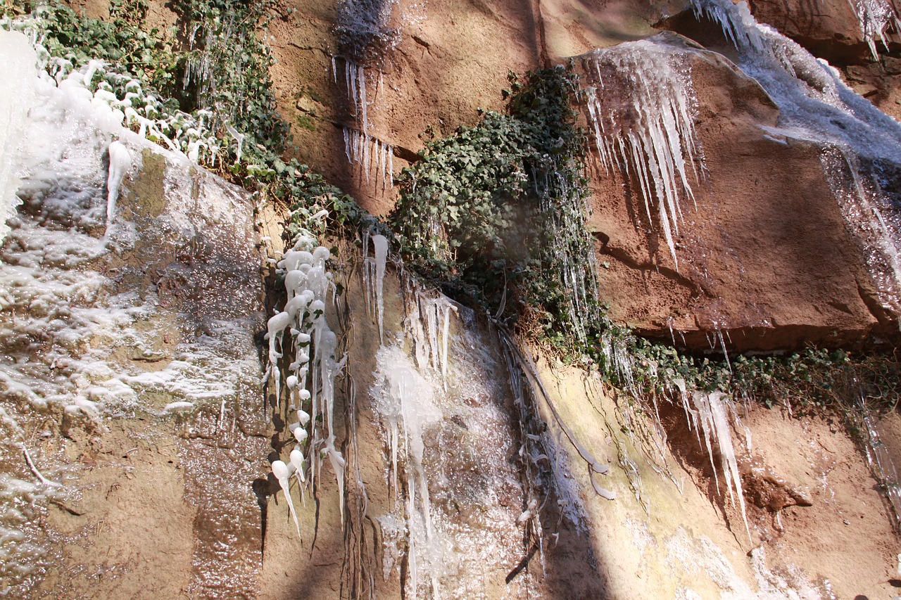 ice climbing cascada winter free photo