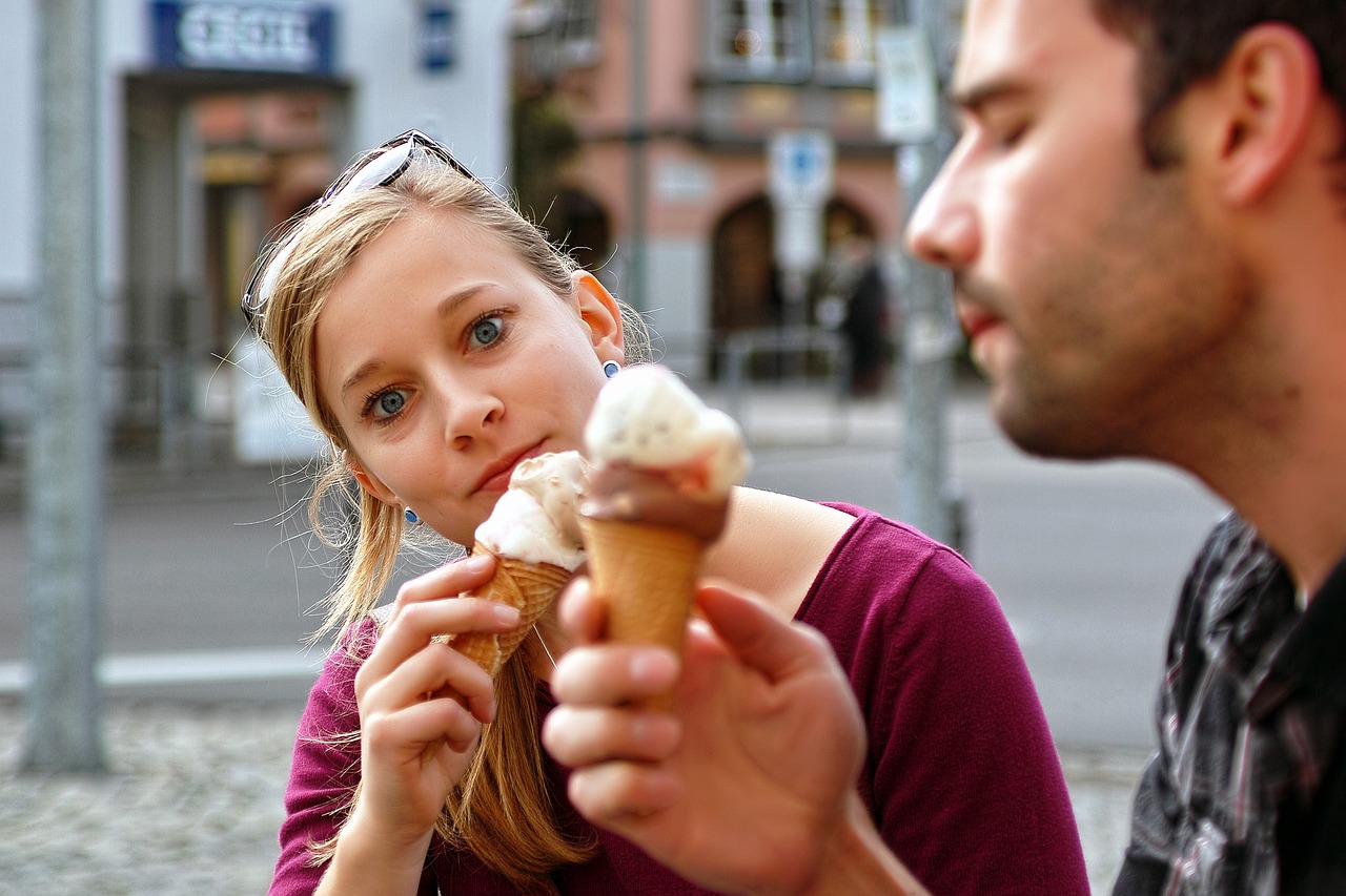 ice cream  ice cream cone  couple free photo