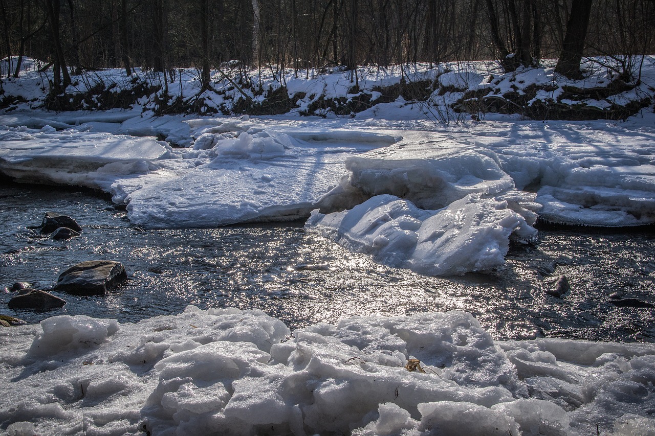 ice floes river river basin free photo