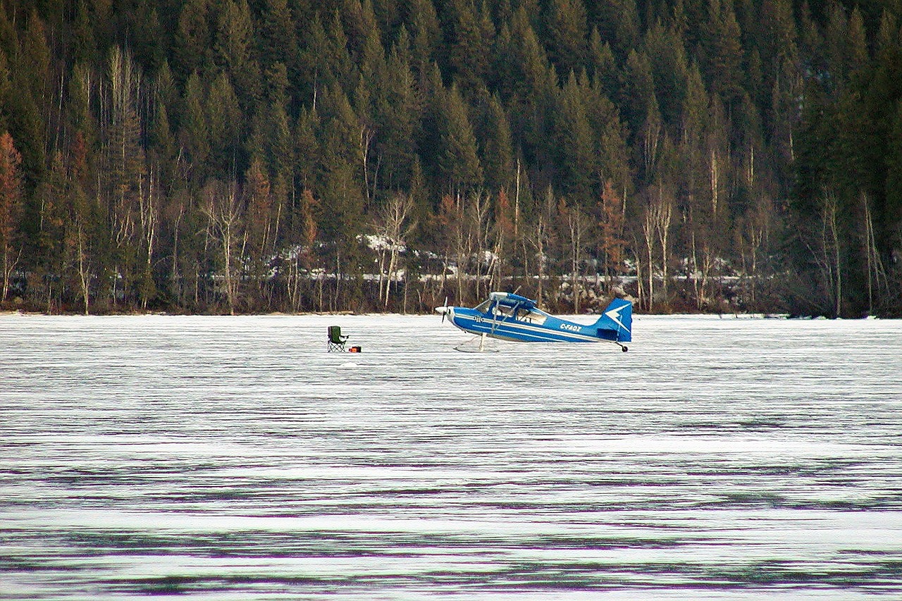 ice landing floatplane winter free photo