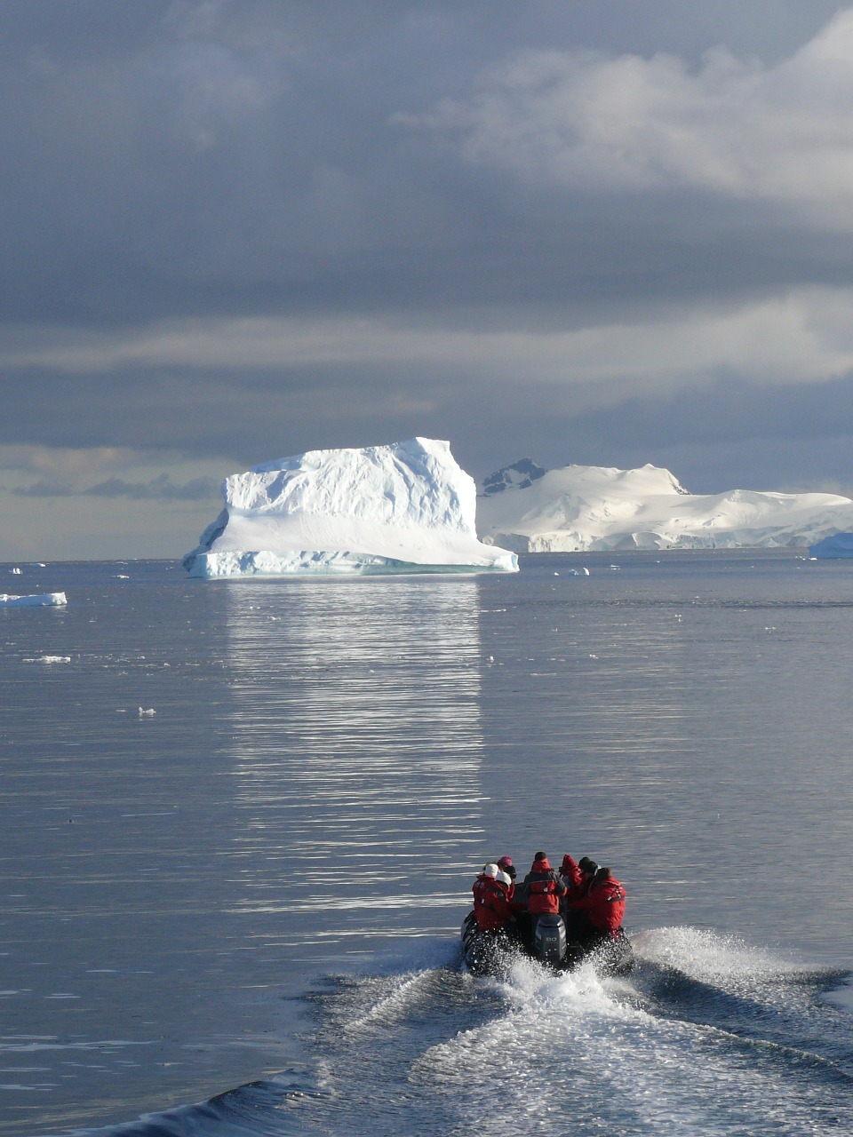 icebergs antarctica southern ocean free photo
