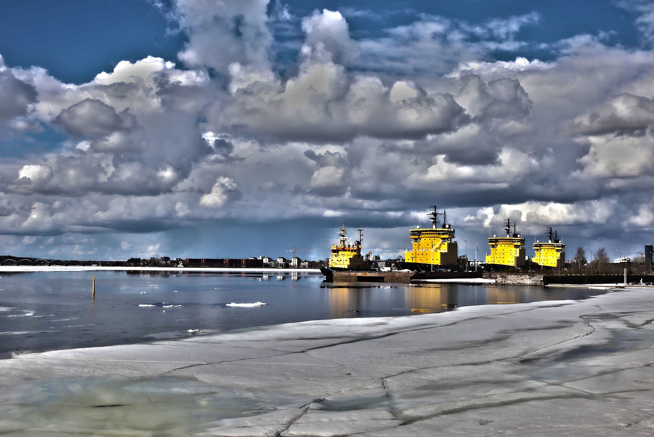 icebreaker himmel port free photo