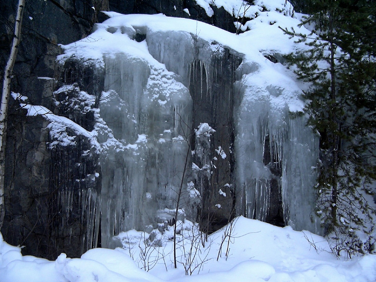 icefall frozen waterfall winter free photo