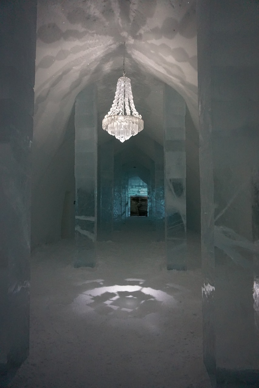 icehotel sweden ice free photo