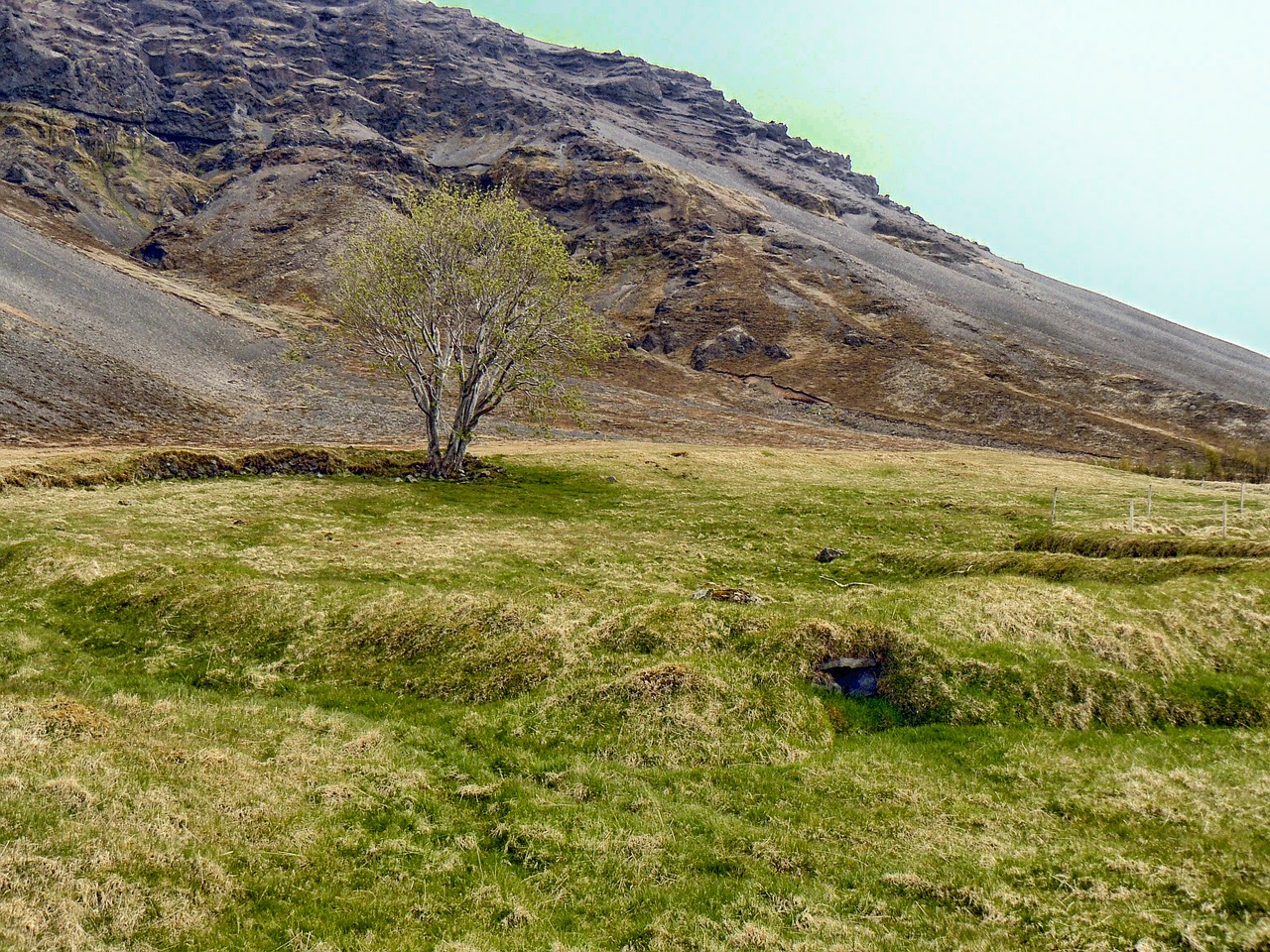 iceland landscape mountain free photo