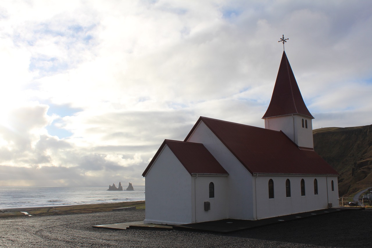 iceland church house of worship free photo