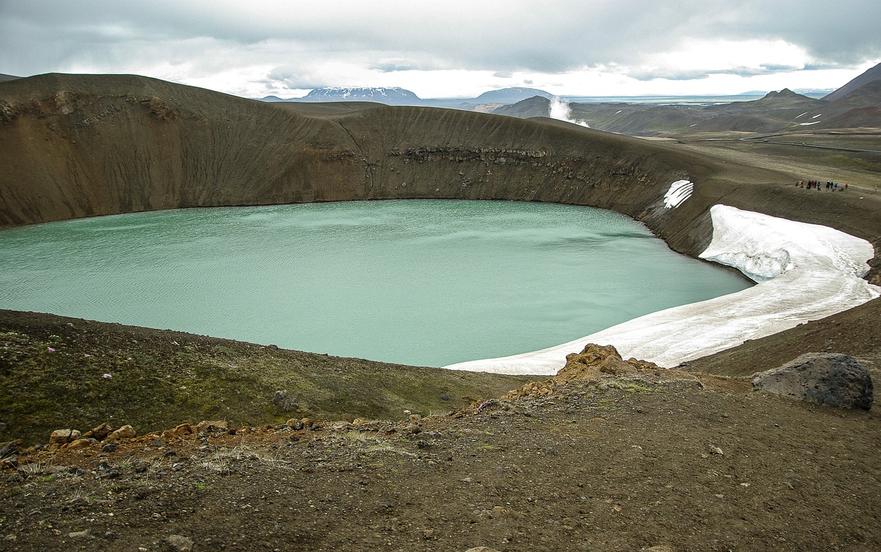 iceland crater volcano free photo