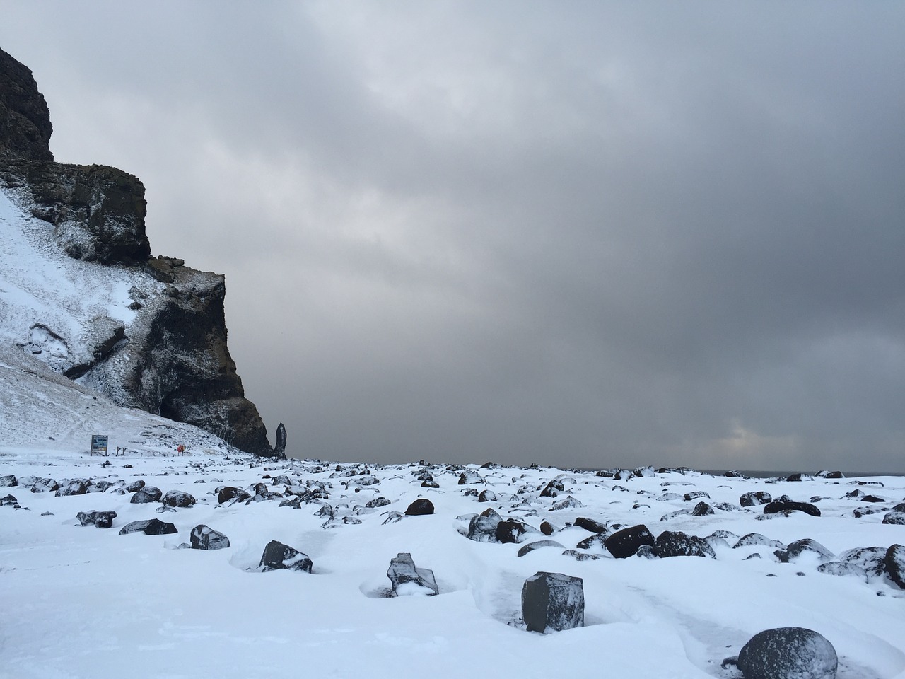 iceland travel snow free photo