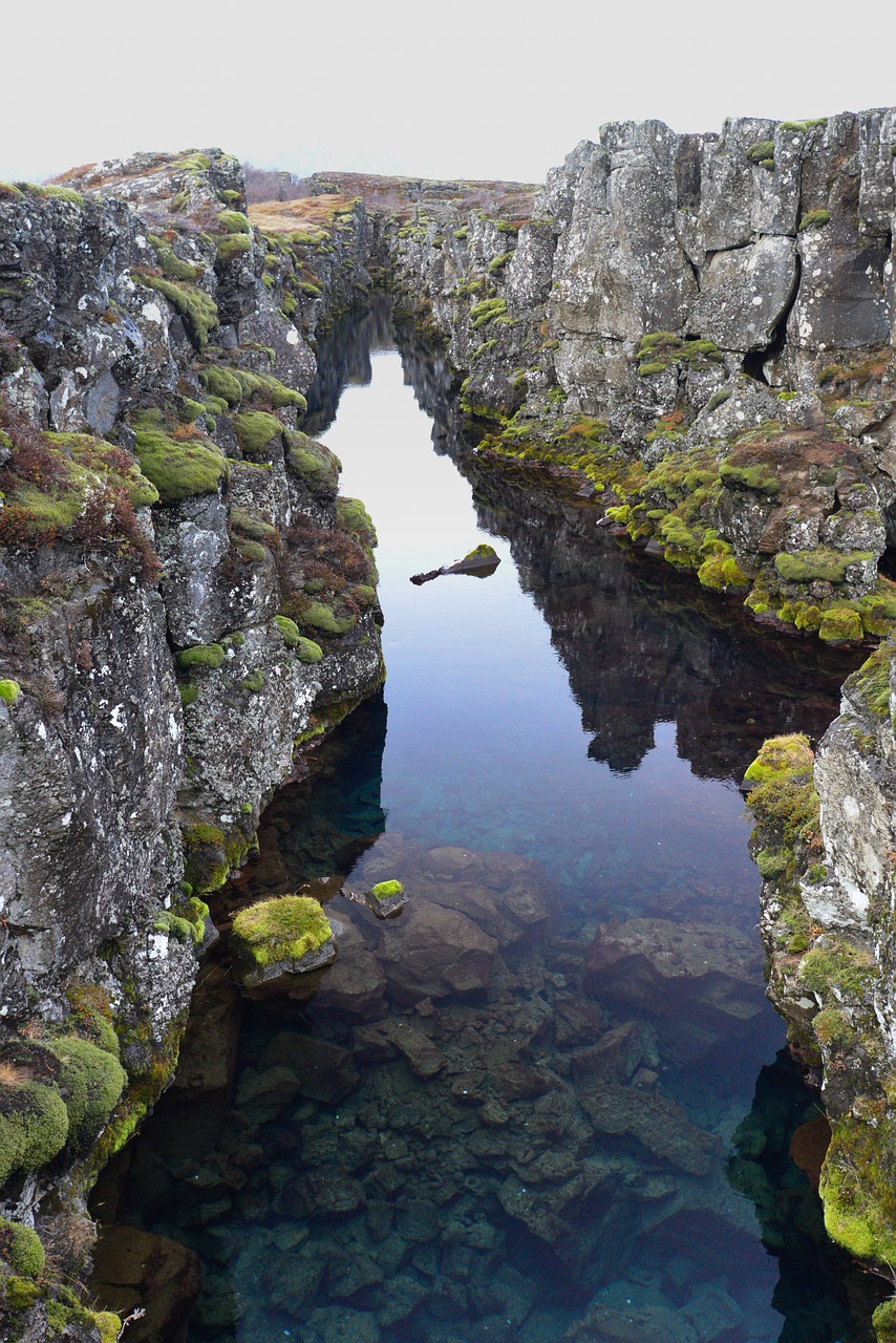 iceland water thingvellier free photo