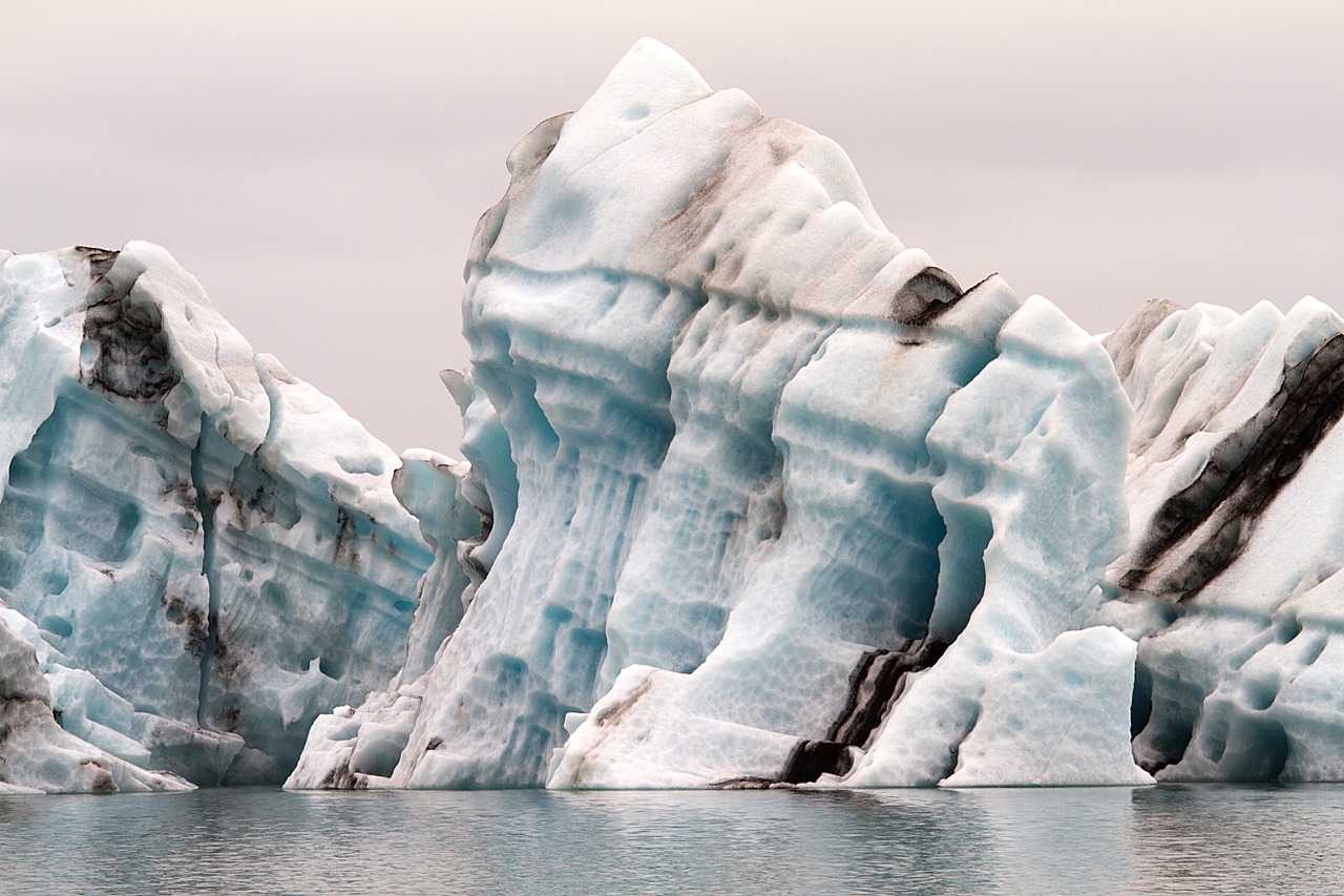 iceland driving iceberg steam free photo
