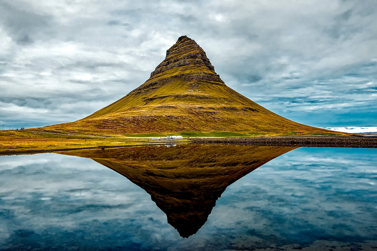 iceland formation mountain free photo