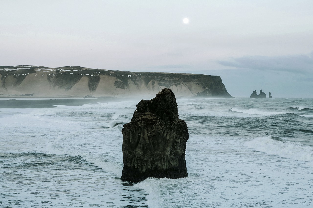 iceland mountains cliff free photo