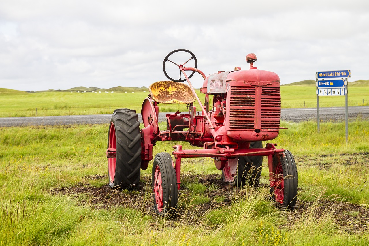 iceland tractor oldtimer free photo