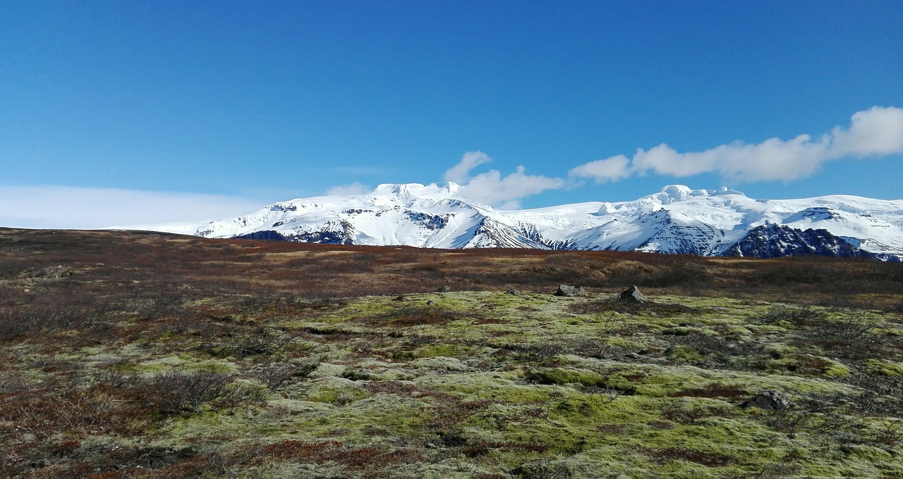 iceland mountains trail free photo