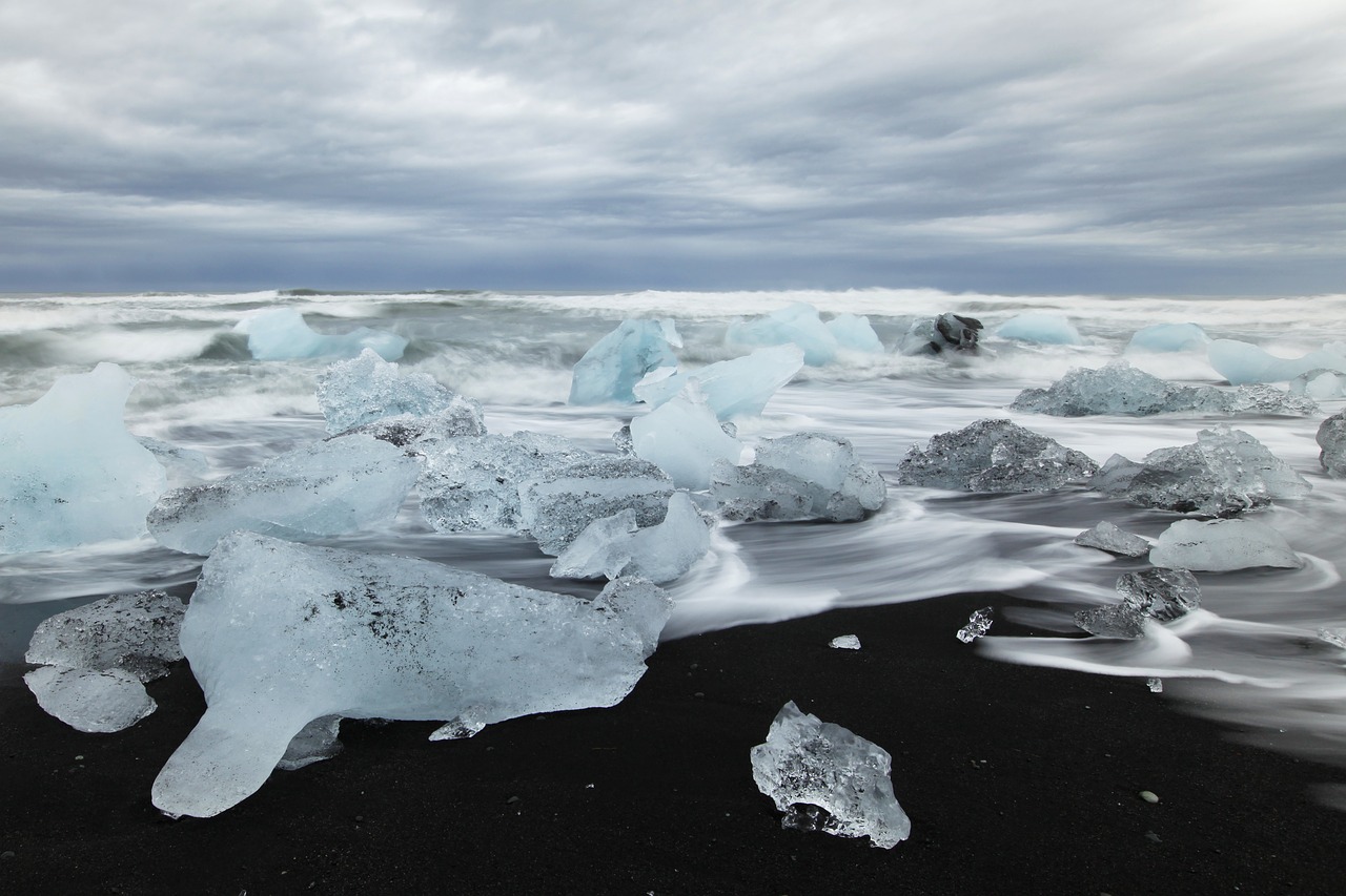 iceland beach ice free photo