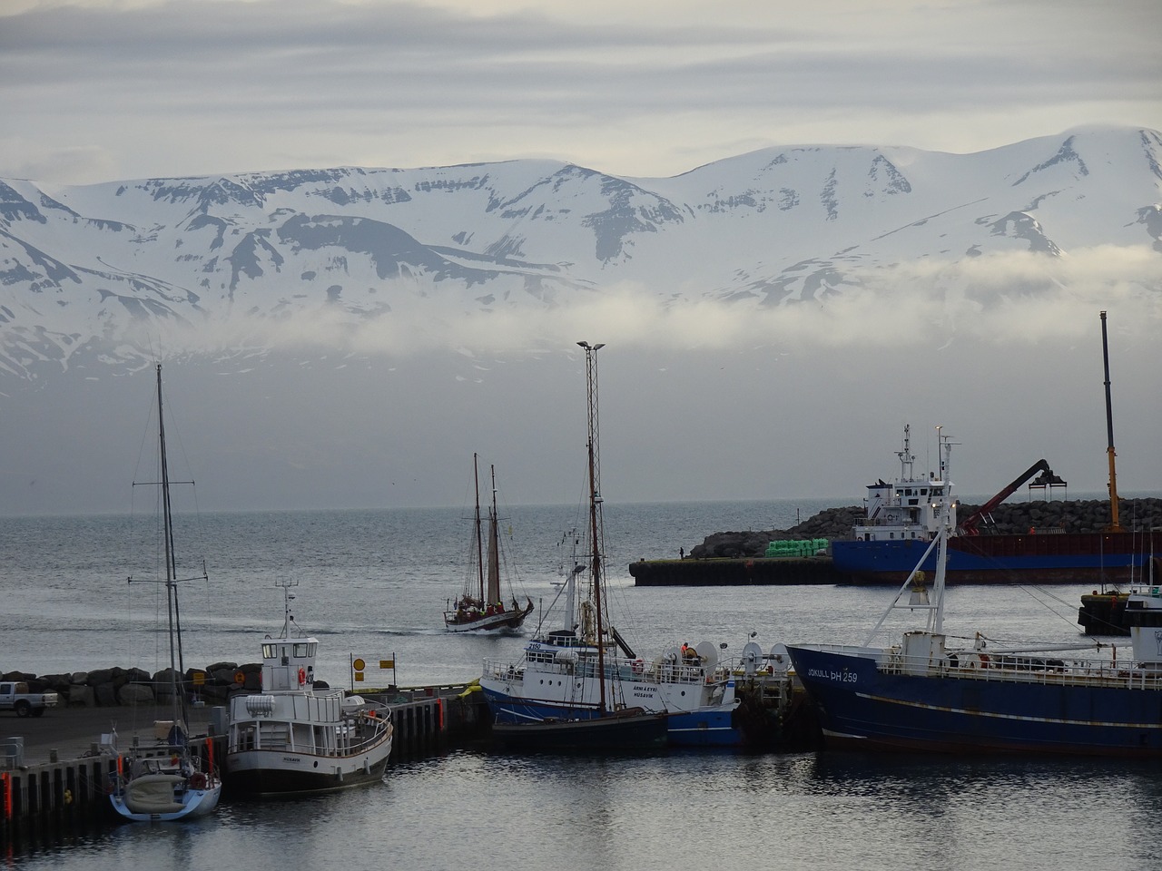 iceland bay boats free photo