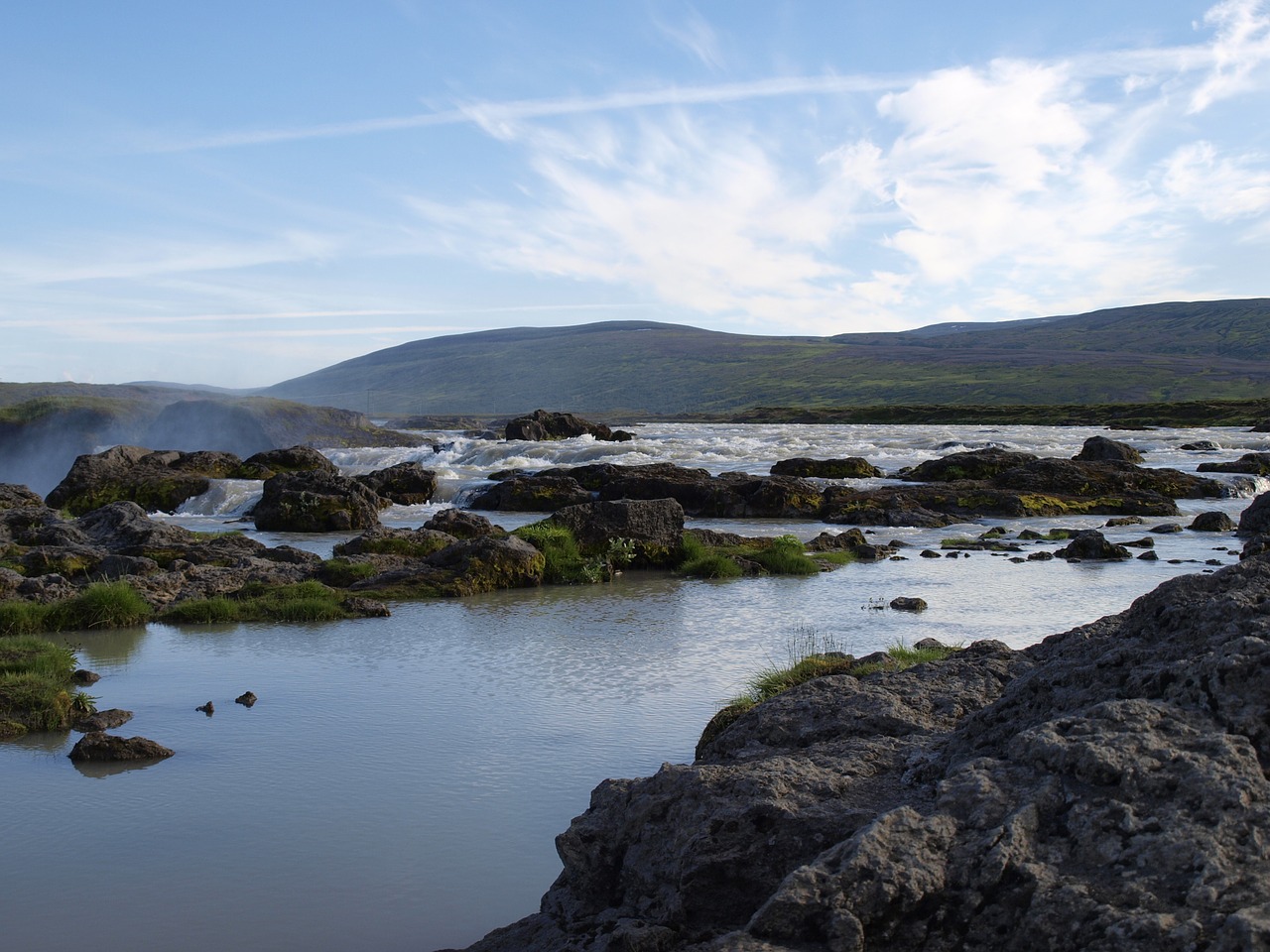 iceland landscape water free photo