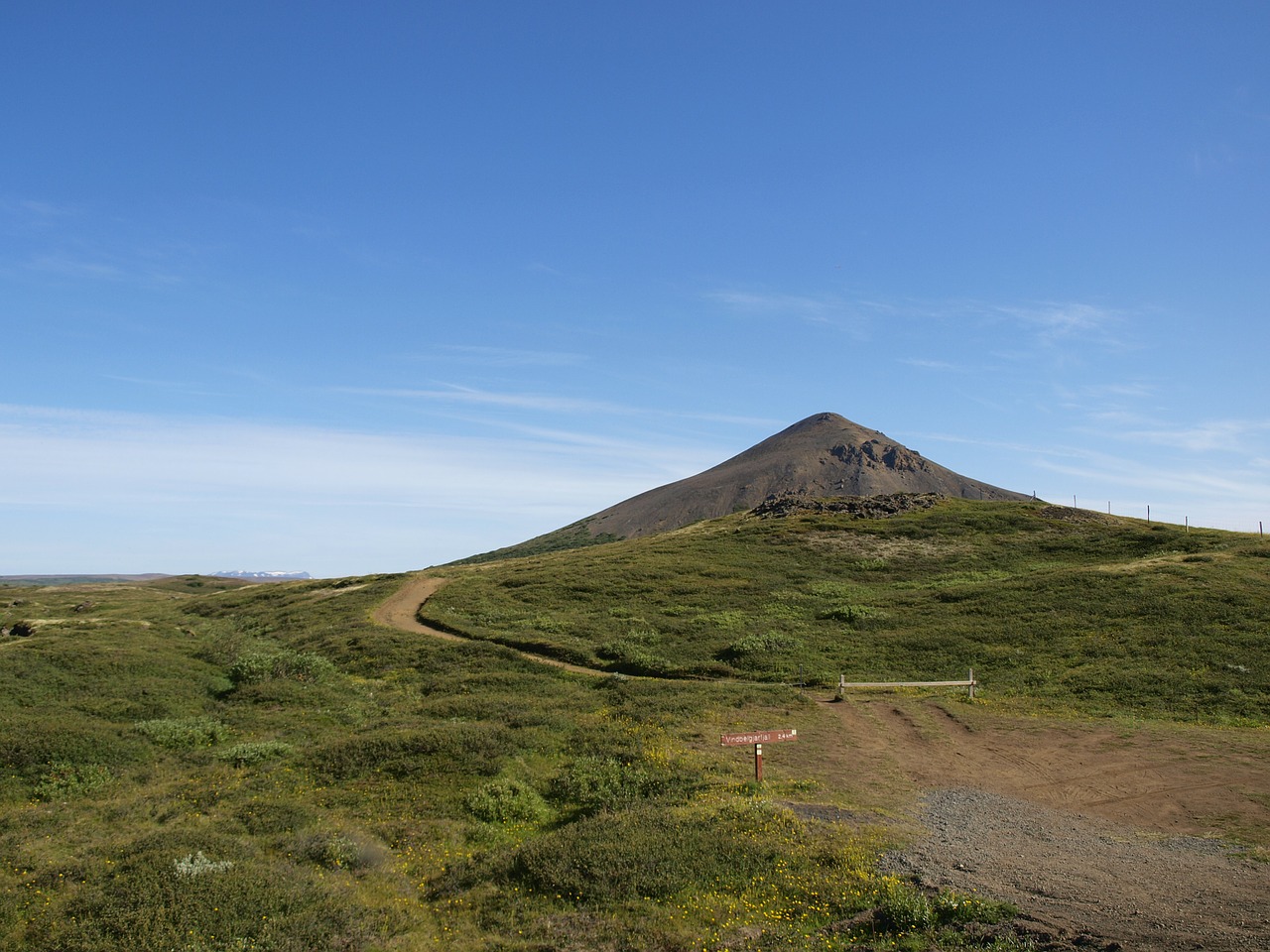 iceland landscape mountain free photo