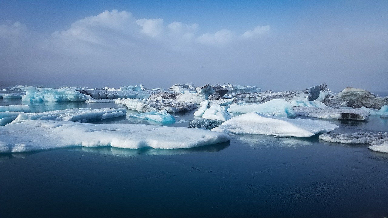 iceland  ice bergs  sea free photo