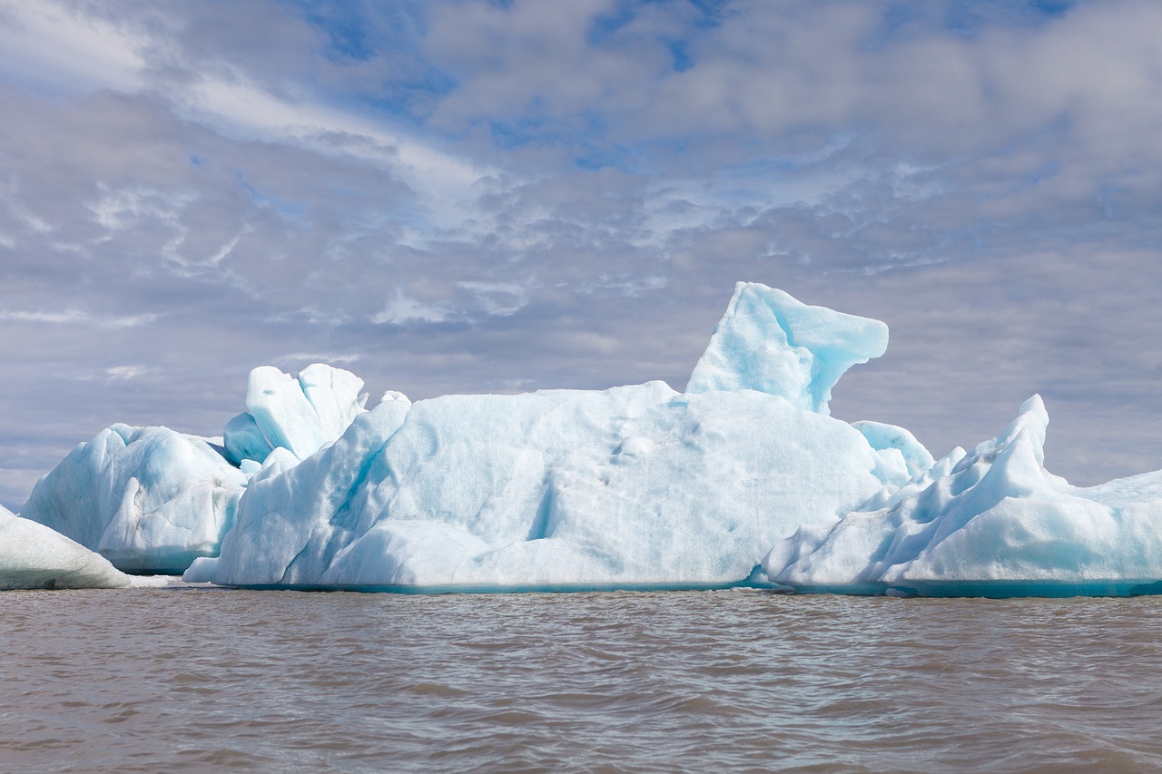 iceland  iceberg  glacier free photo