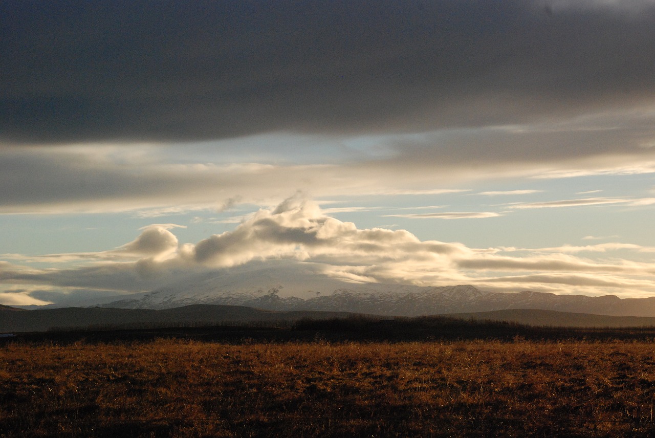 iceland  clouds  sky free photo