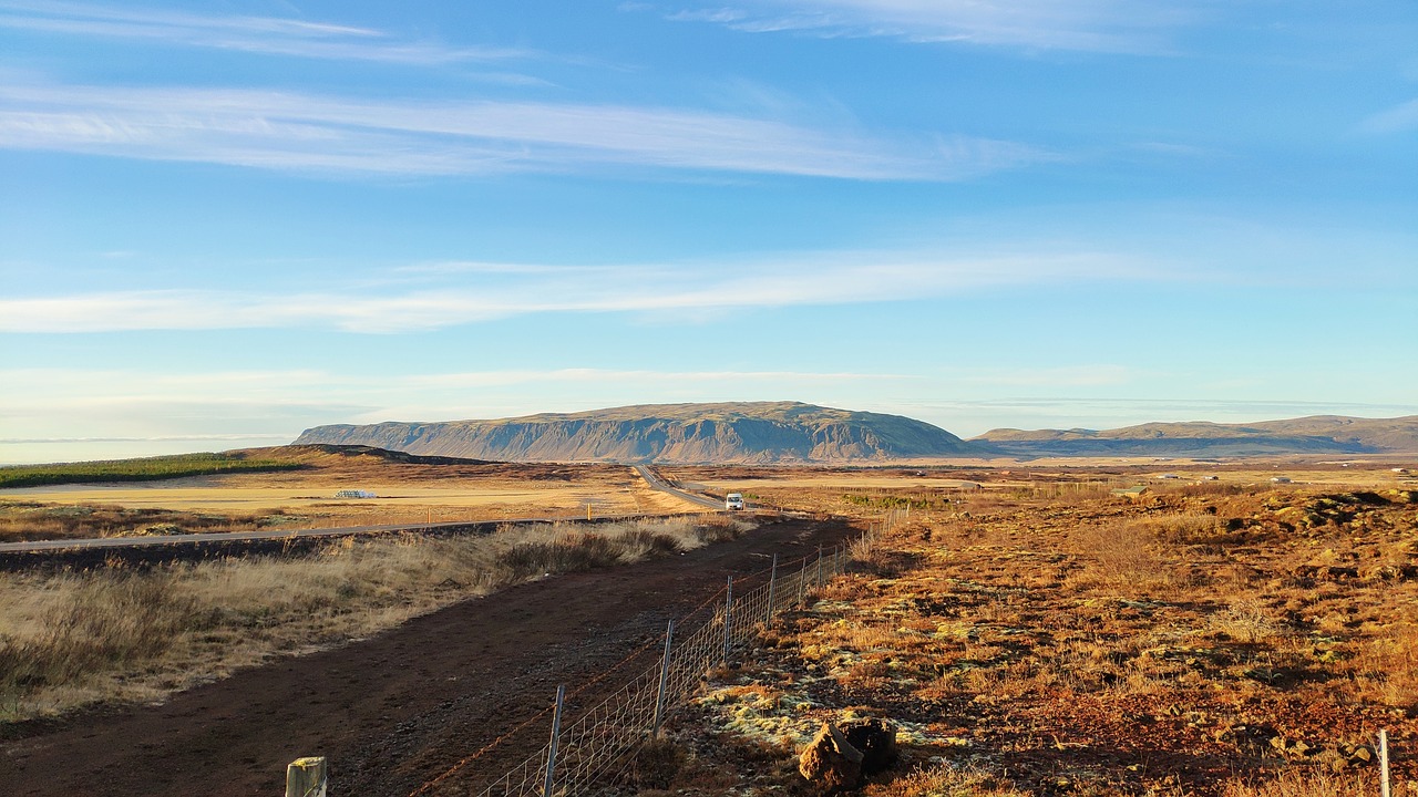 iceland  golden landscape  landscape free photo