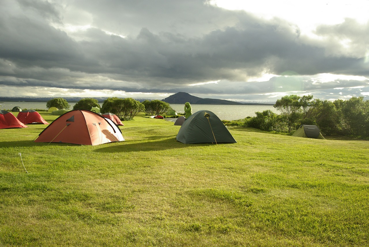 iceland lake myvatn camping free photo