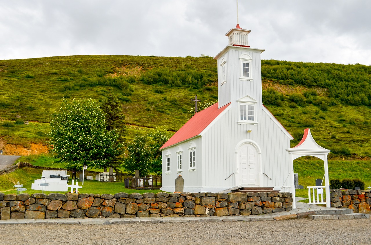 iceland chapel most mountain free photo