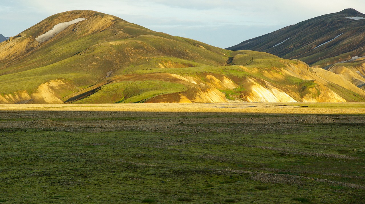 iceland shadow volcano free photo