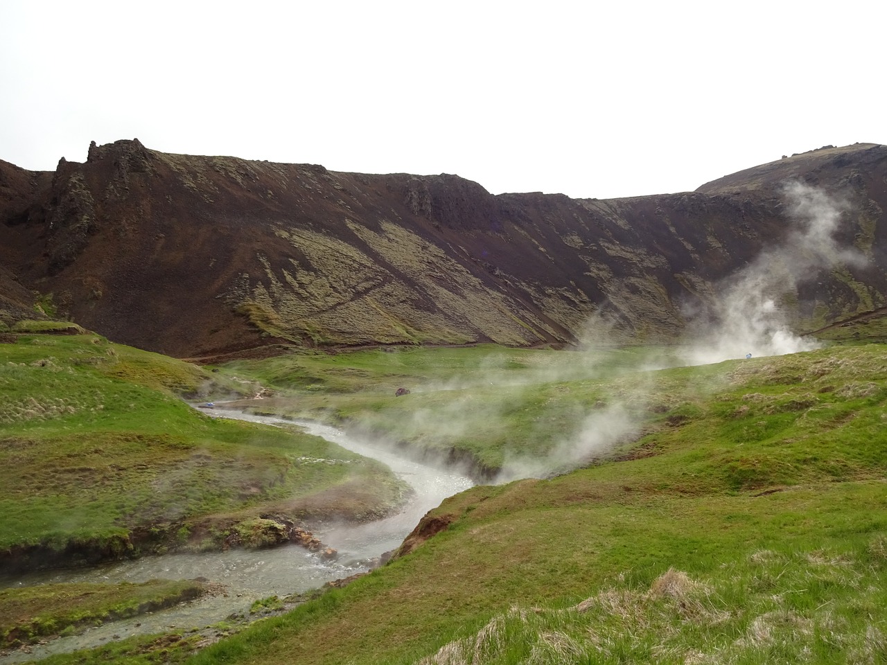 iceland hot springs mountains free photo