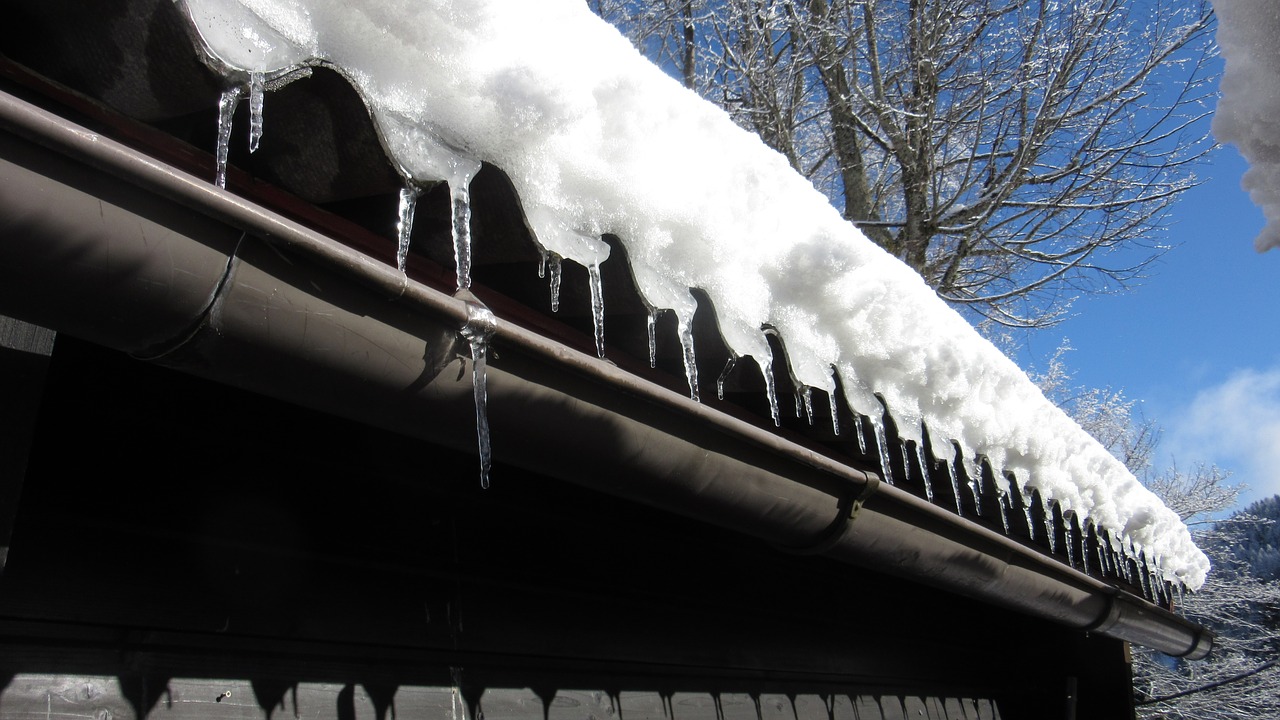icicle gutter snow free photo