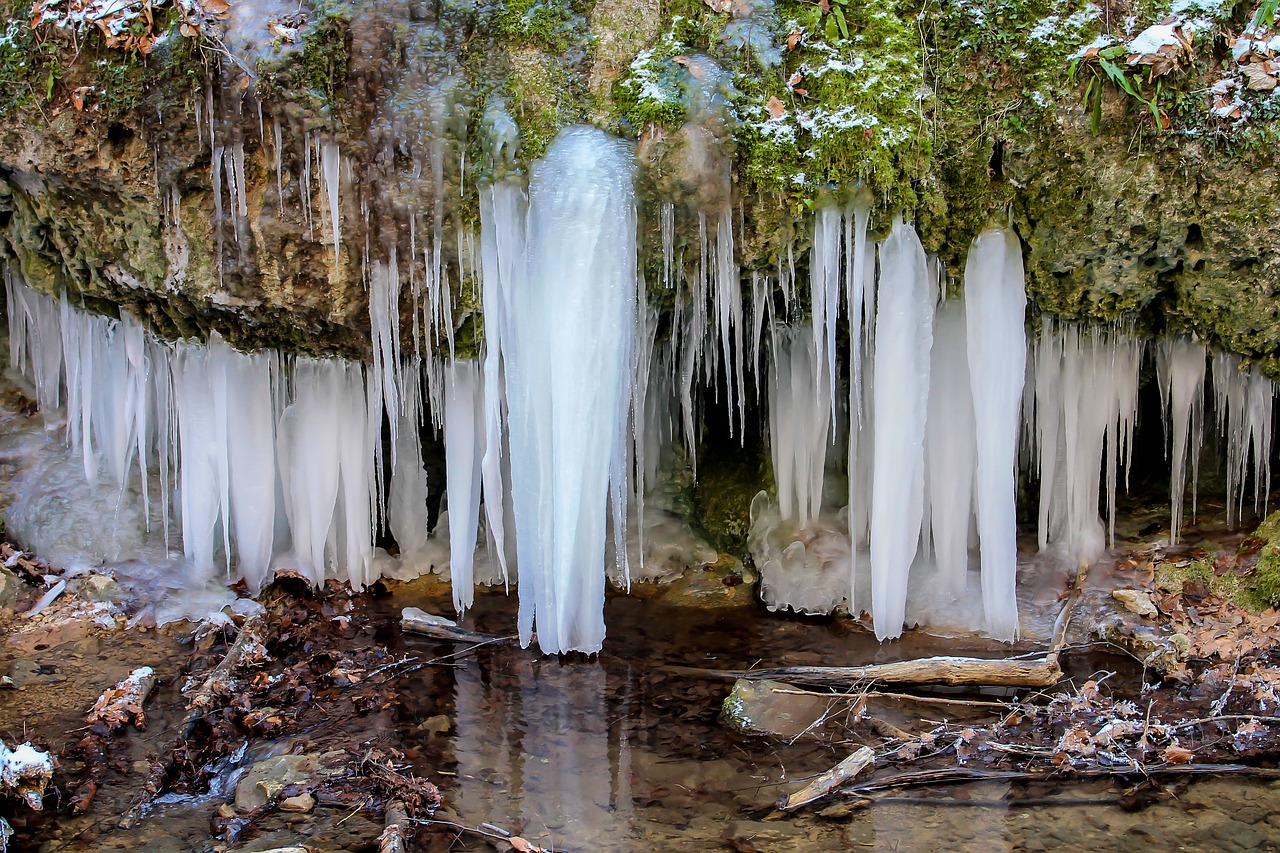 icicle body of water nature free photo