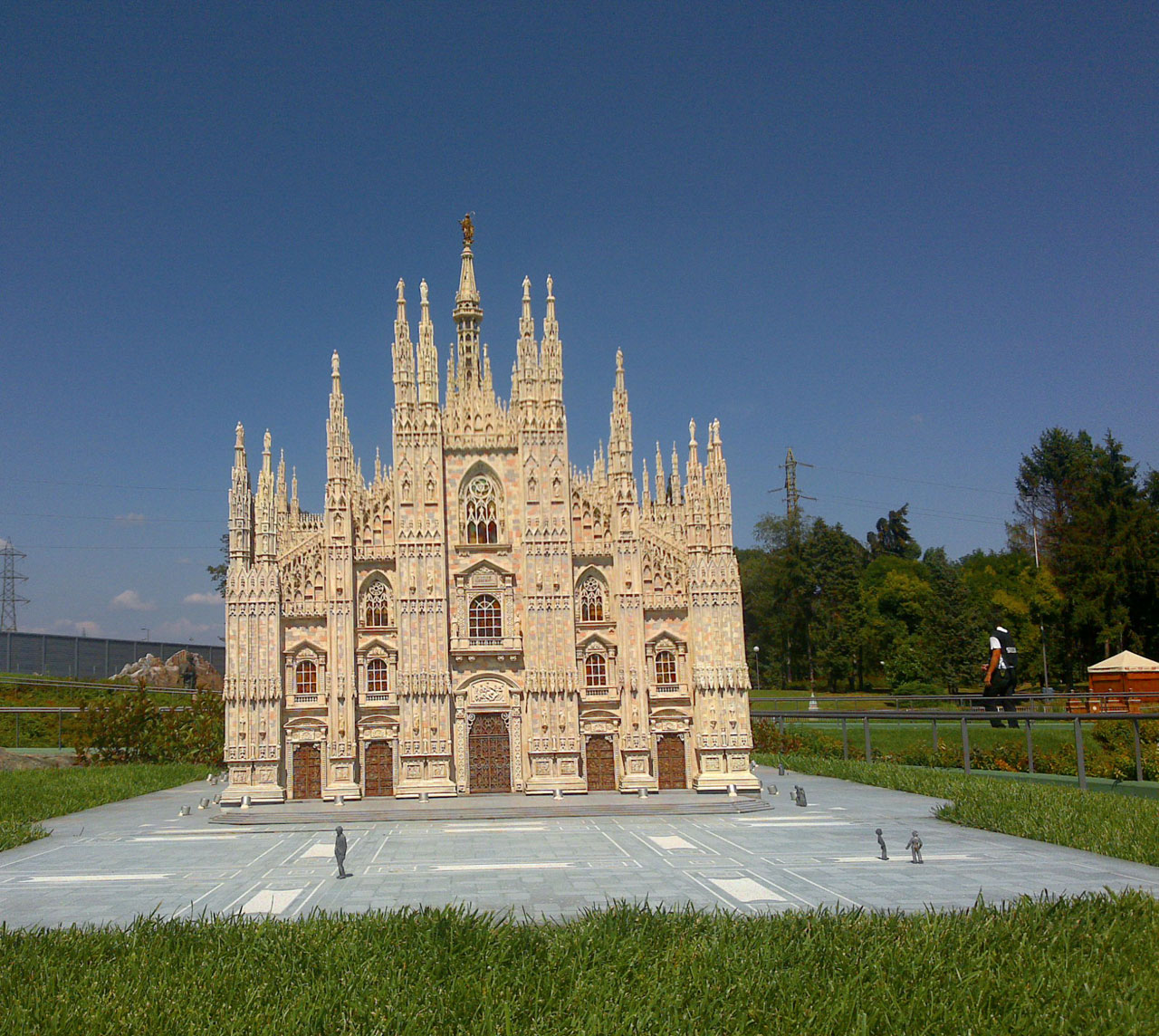 cathedral milan miniland free photo