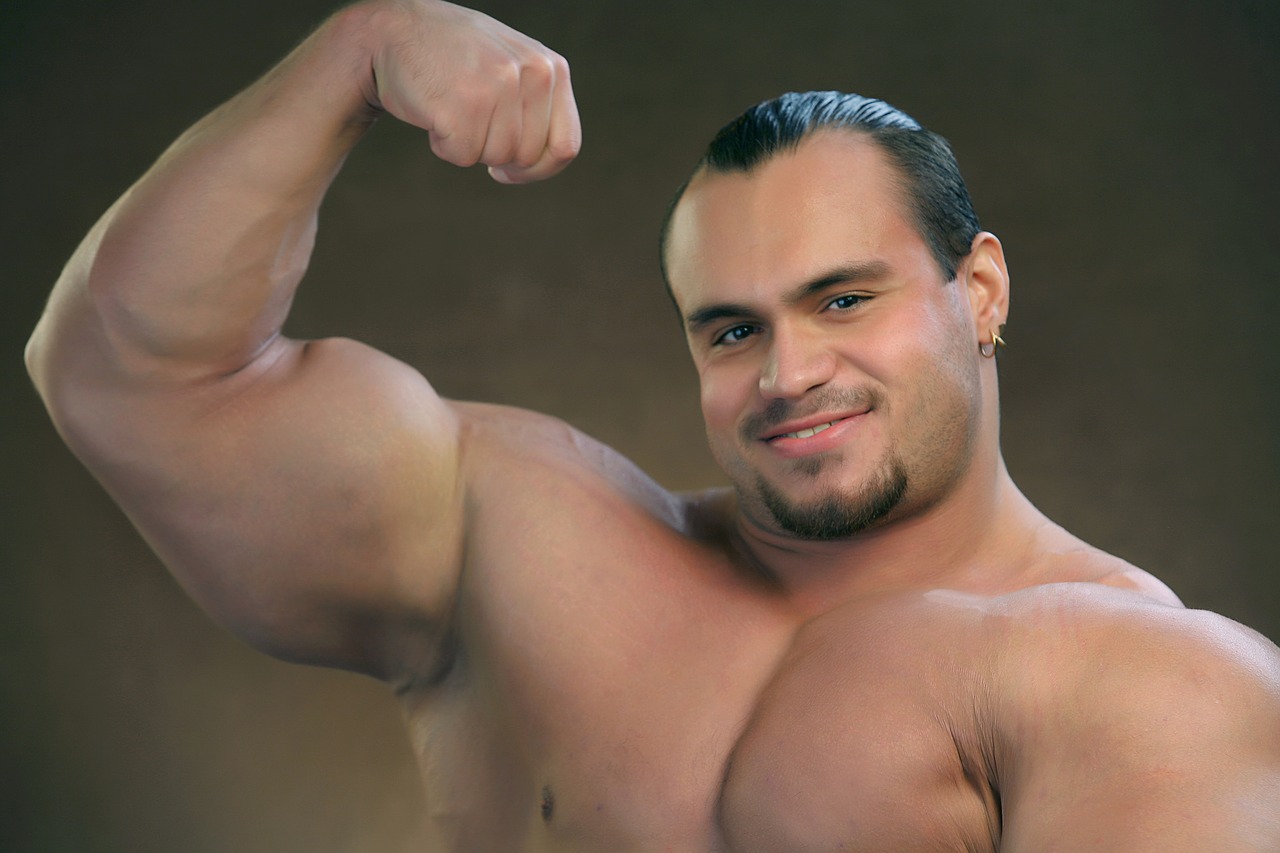 fitness body-builder biceps free photo