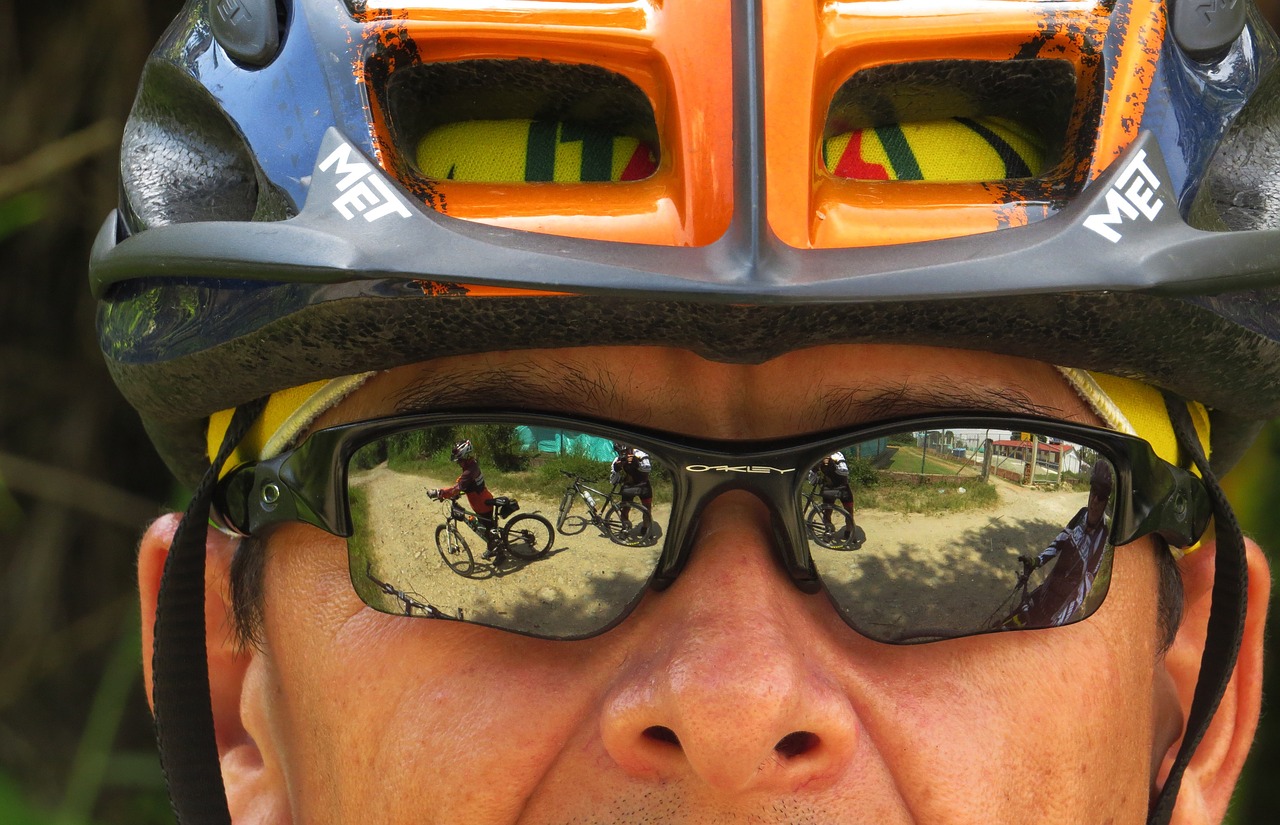 image face cyclist free photo