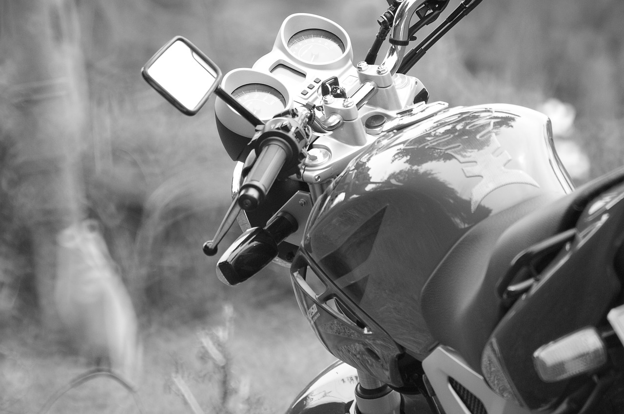 image black and white moto free photo