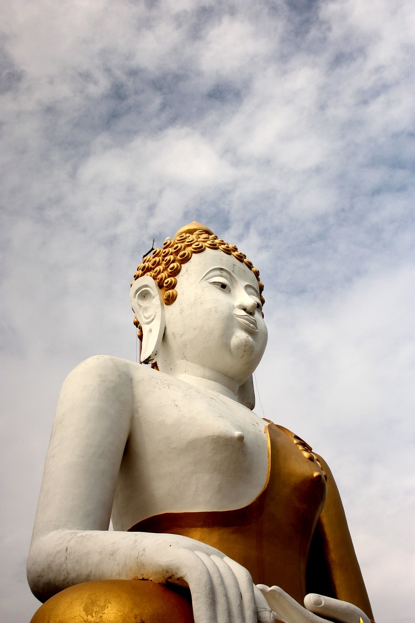 พระ buddha statue พ free photo