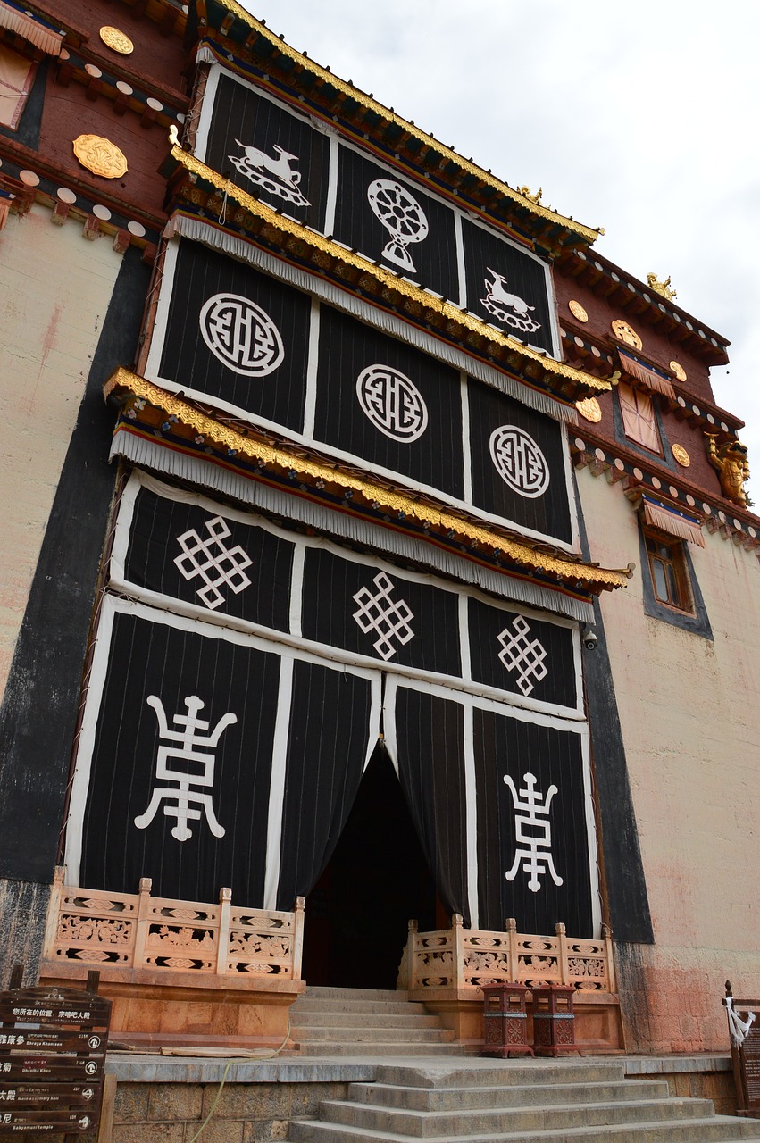 in yunnan province temple tibetan free photo