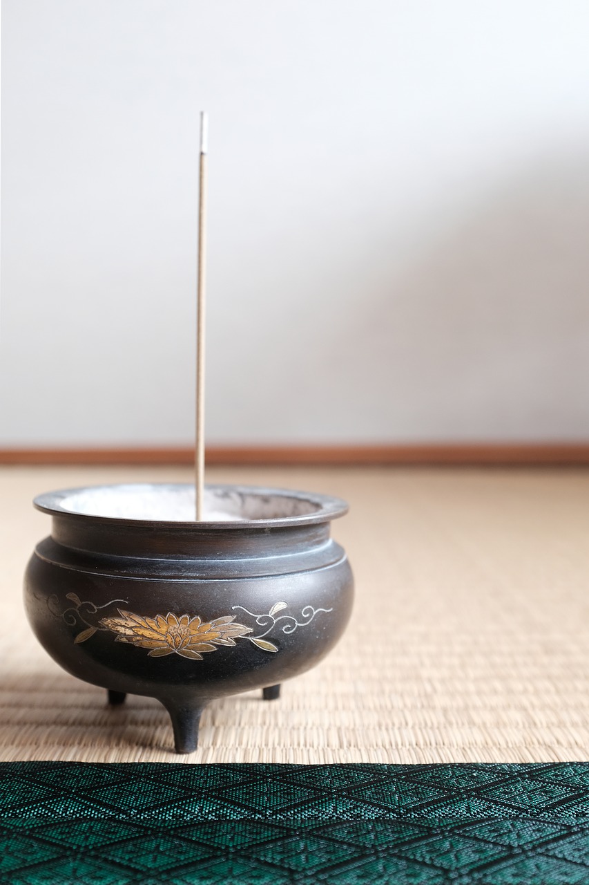 incense  japan  temple free photo